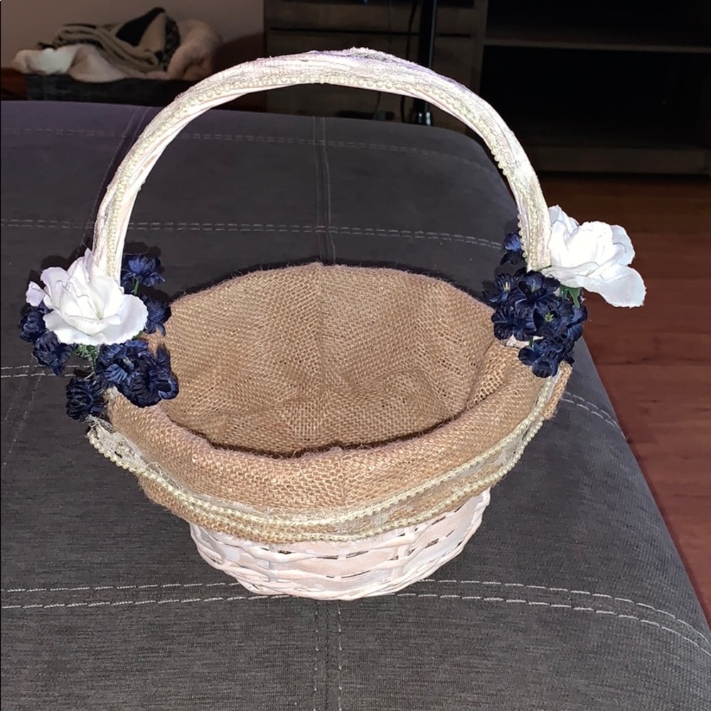 Flower girl basket